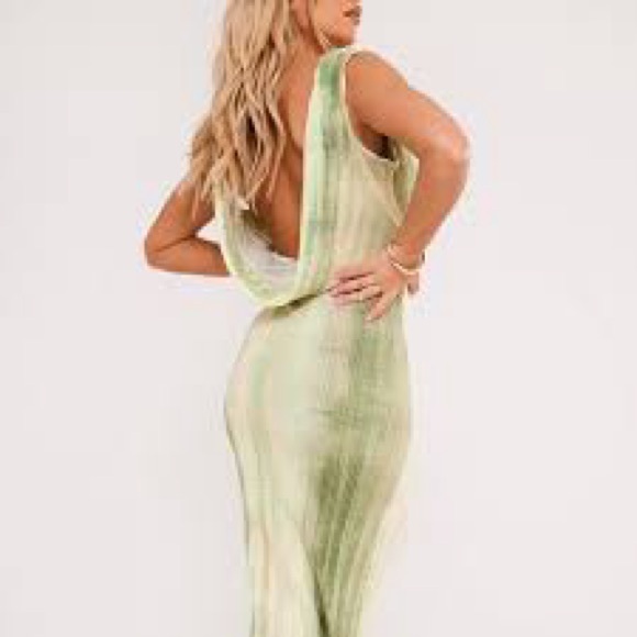 Green Tie Dye Print Plisse Cowl Plunge Maxi Dress - Picture 2 of 3